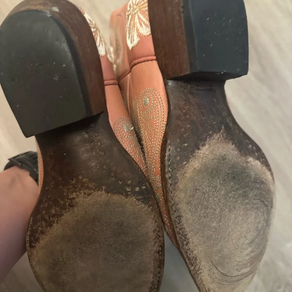 Old Gringo Pink Embroidered Cowboy Boots size 9 - Picture 6 of 6